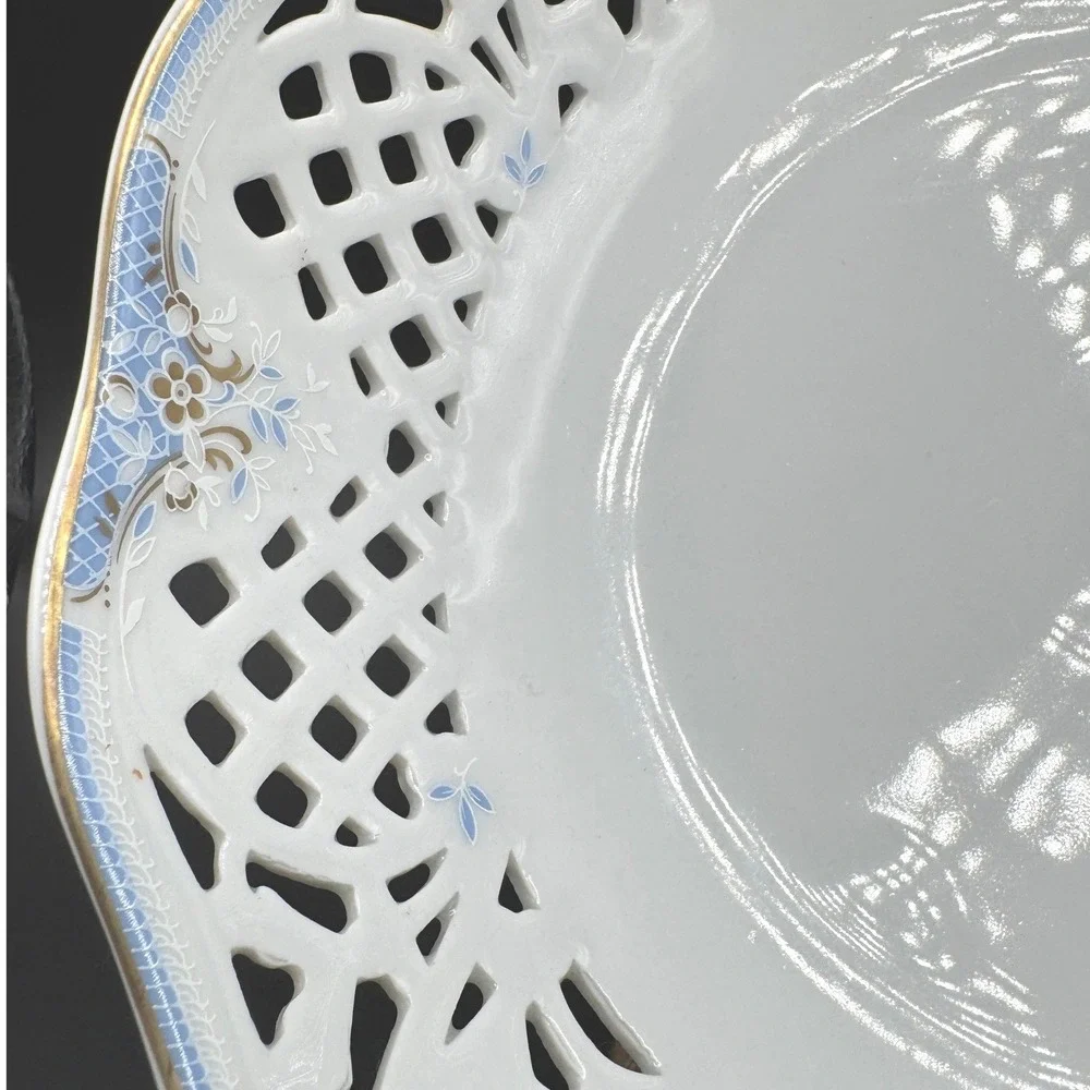 Oscar de la Renta Bouquet Blue Reticulated Serving Bowl West Germany Cottagecore